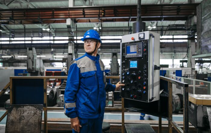 AI and Manufacturing 4.0 for Small Manufacturers Practical Use Cases That Pay Back Fast
